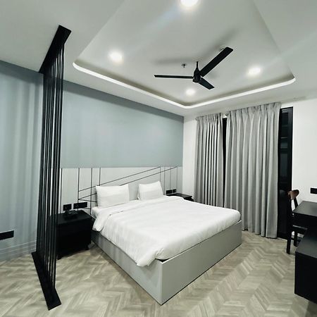 Bedchambers Serviced Apartment, Golf Course, Gurgaon Buitenkant foto