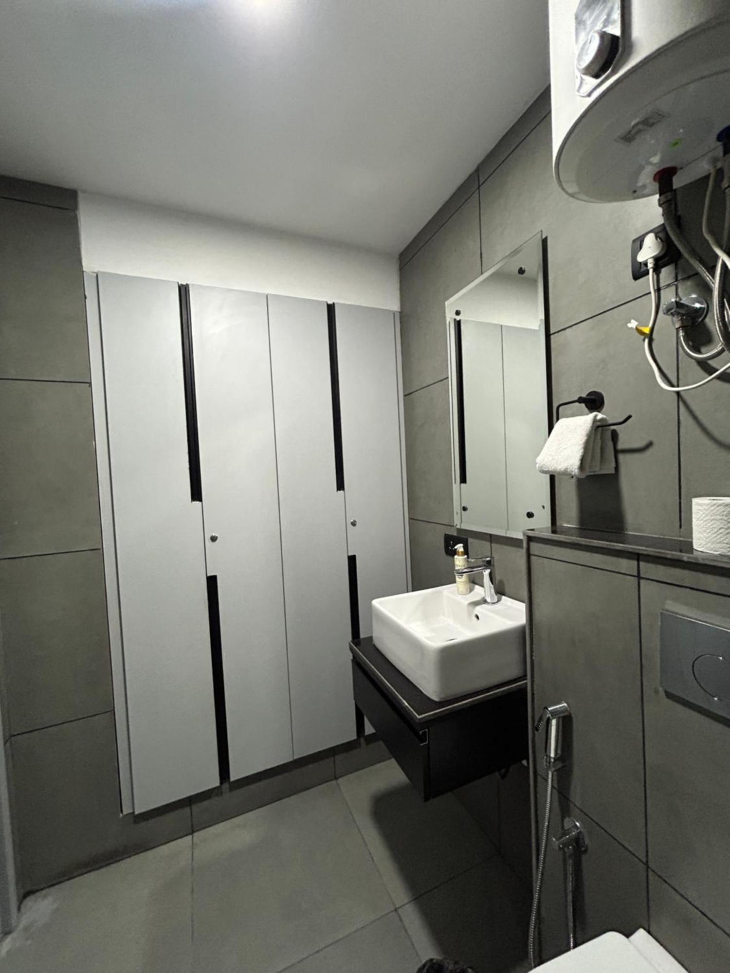 Bedchambers Serviced Apartment, Golf Course, Gurgaon Buitenkant foto