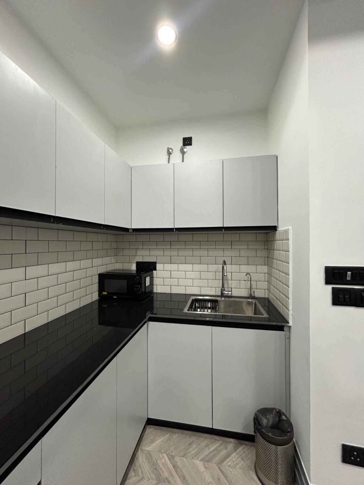 Bedchambers Serviced Apartment, Golf Course, Gurgaon Buitenkant foto