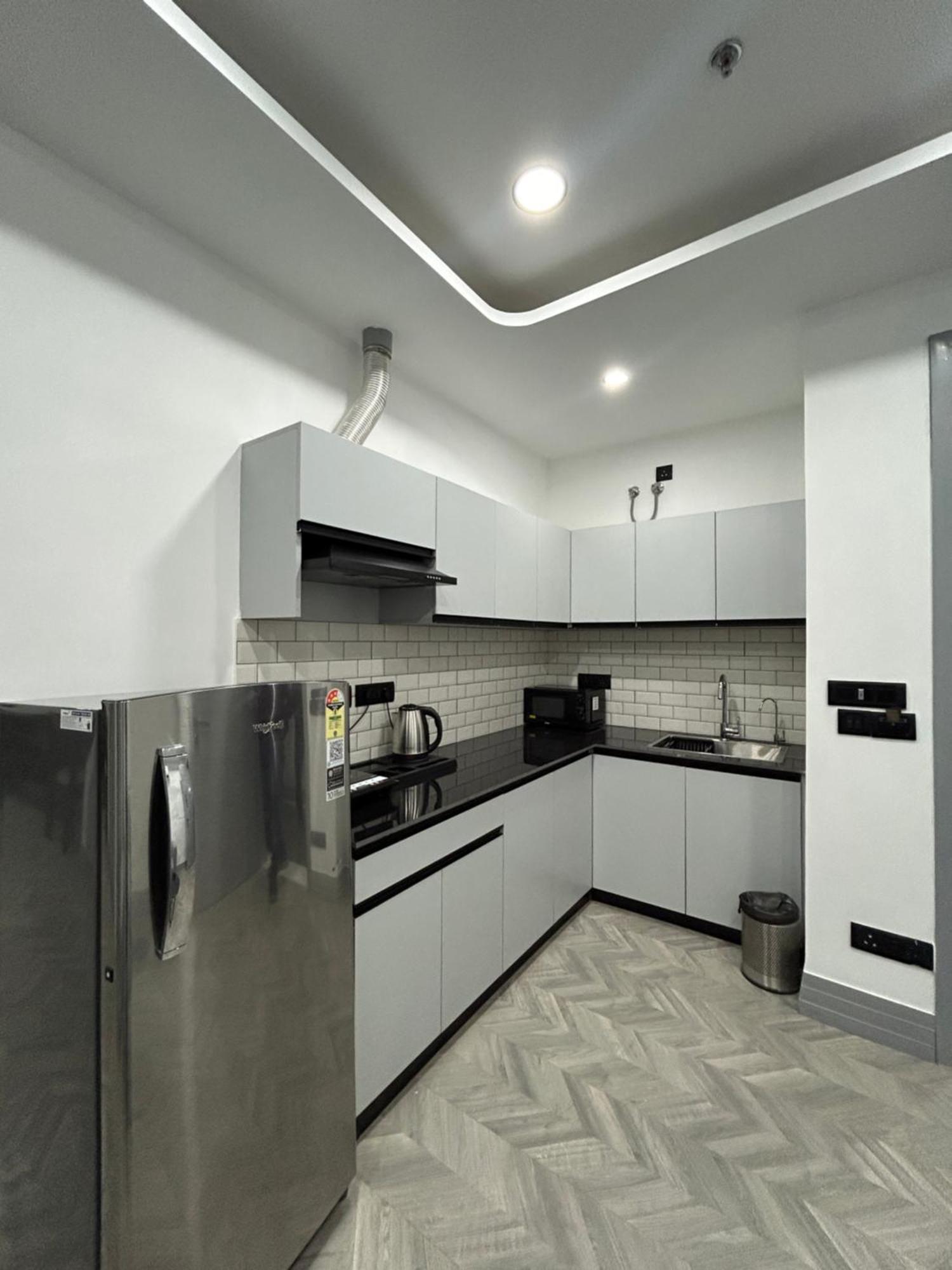 Bedchambers Serviced Apartment, Golf Course, Gurgaon Buitenkant foto