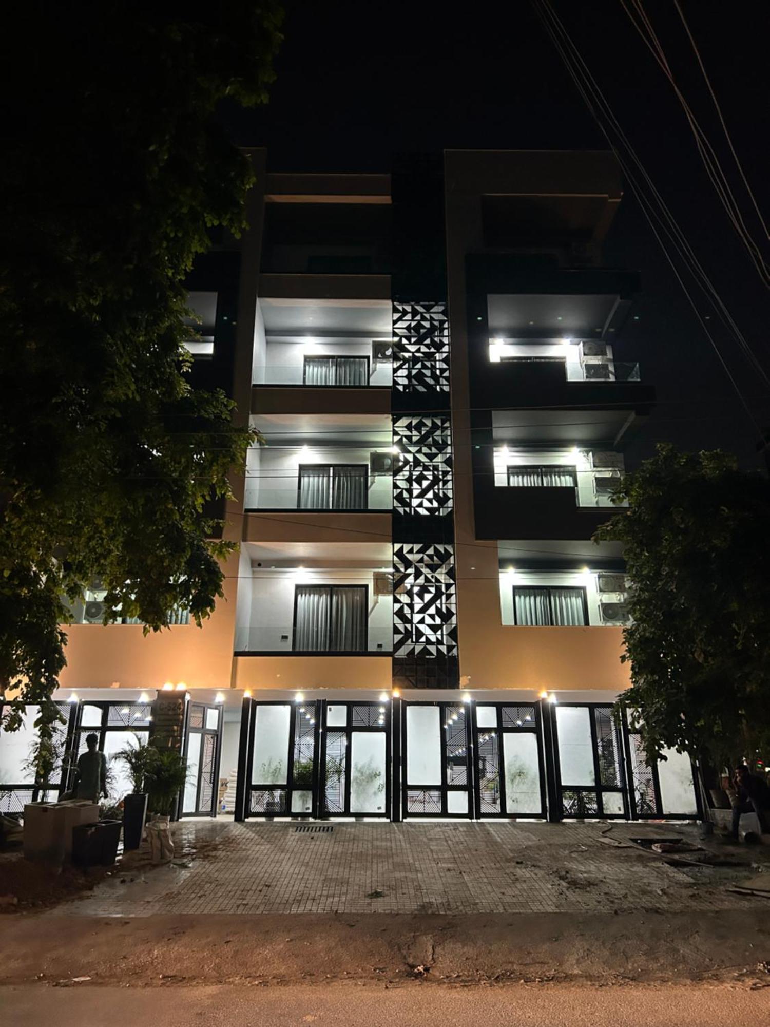 Bedchambers Serviced Apartment, Golf Course, Gurgaon Buitenkant foto