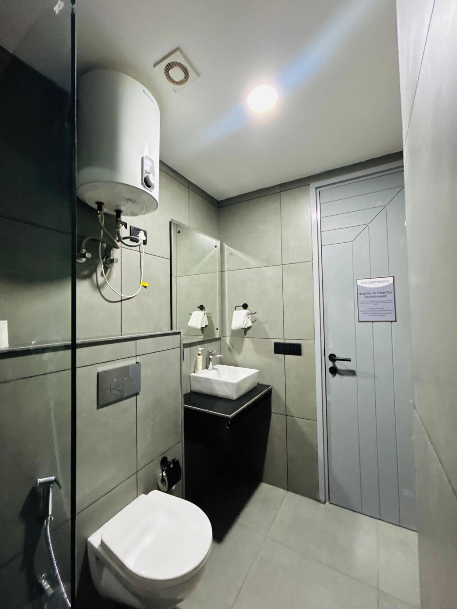 Bedchambers Serviced Apartment, Golf Course, Gurgaon Buitenkant foto